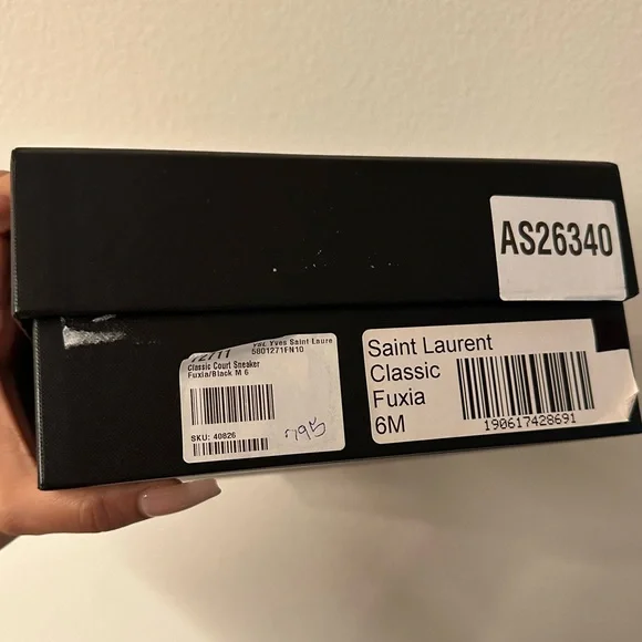 Saint Laurent Classic Court Fuxia Sneakers - Picture 5 of 10